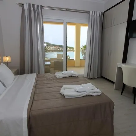 Lägenhet Paralia Luxury