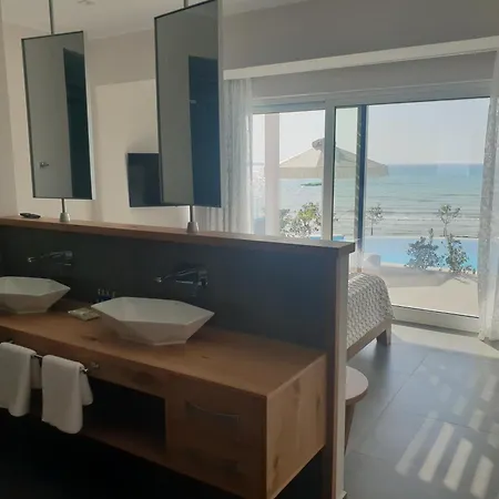 Lägenhet Paralia Luxury Agios Stefanos Avliotes (Corfu)